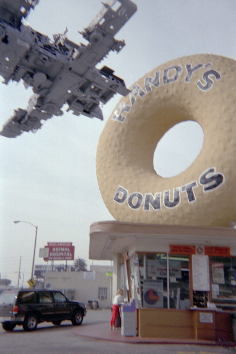 Martin Liebscher: Randy´s Donuts, Inglewood, CA | 1998